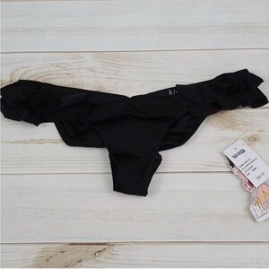 Nicolita Rumba Ruffle Scrunch Butt Bikini - NWT